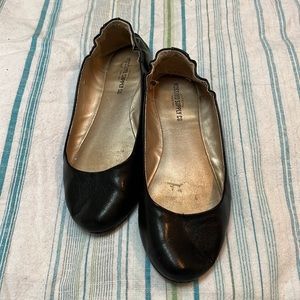 Mossimo Supply Company black ballet flats